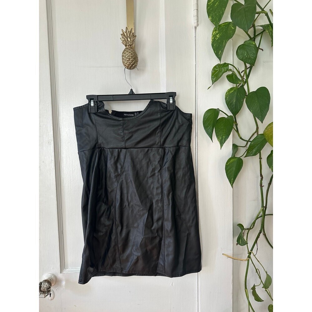 PrettyLittleThing women’s size 10 black mini dress